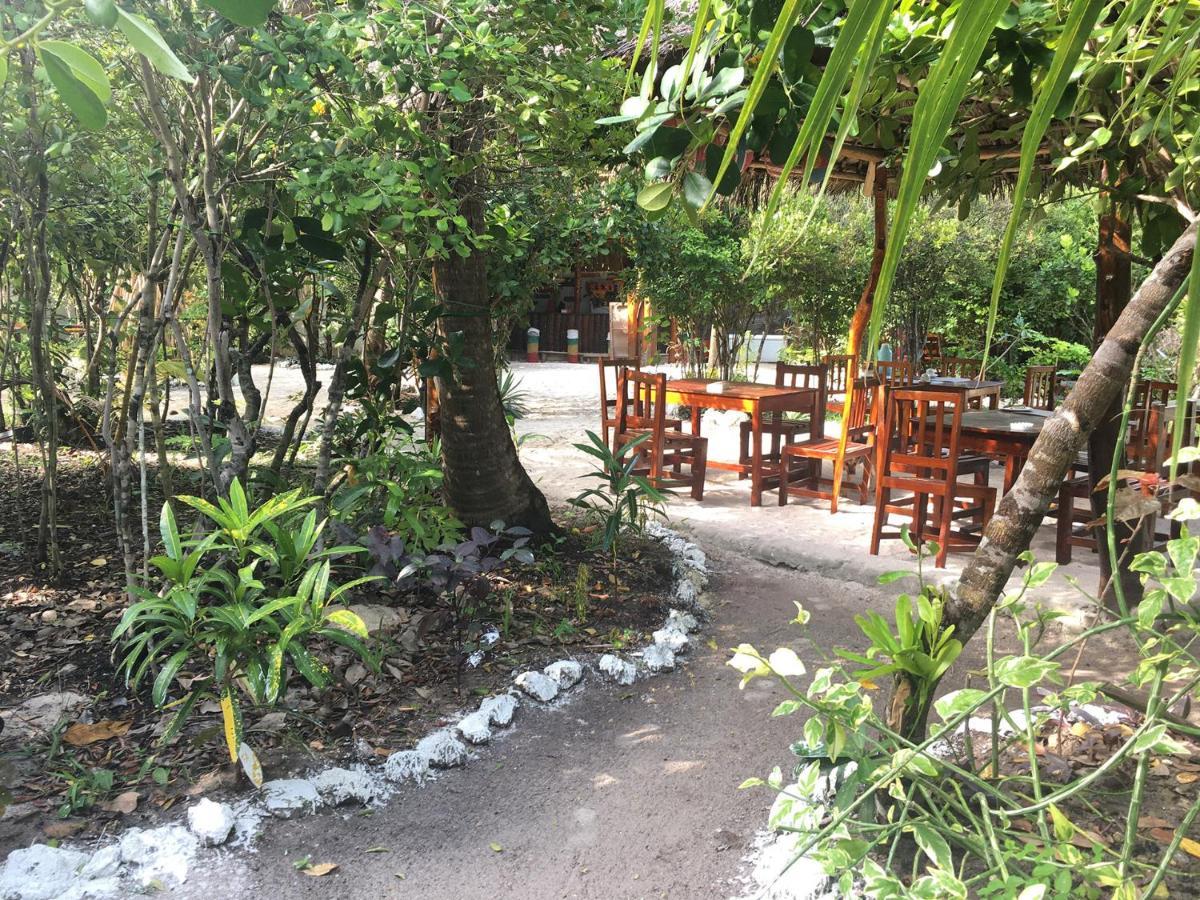 Mount Zion Lodge Michamvi Extérieur photo